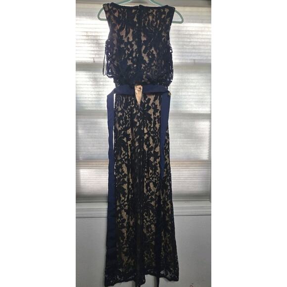 TADASHI SHOJI Embroidered Lace Blouson Gown in Navy Nude Maxi Dress 6 - Picture 3 of 13